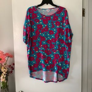 LuLaRoe shirt